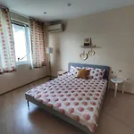 By The Cathedral, 1 Bed Flat Apartament