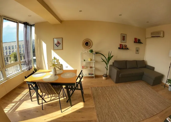 By The Cathedral, 1 Bed Flat Apartament