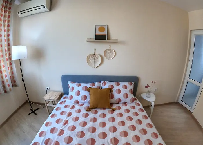 By The Cathedral, 1 Bed Flat شقة *