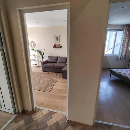 By The Cathedral, 1 Bed Flat Апартаменты Варна